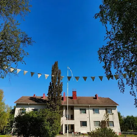 Jennin Majatalo * Reisjärvi