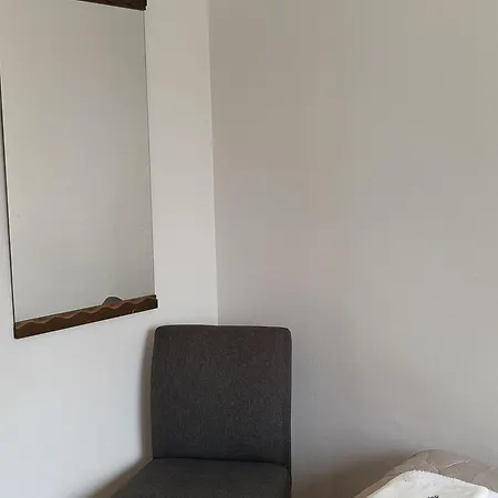 Jennin Majatalo Hostel *